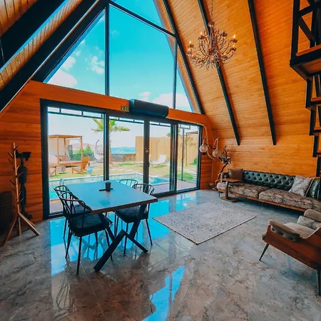 Bungorise Chalet