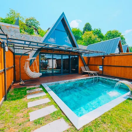 Bungorise Chalet *